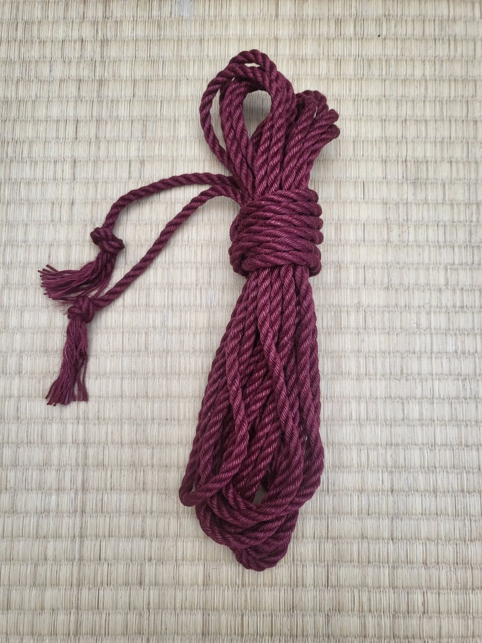 Cherry red - Fully treated jute shibari bondage rope.